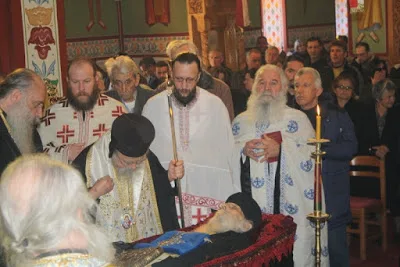 Εξόδιος Ακολουθία αρχιμανδρίτου Αυγουστίνου Κατσαμπίρη