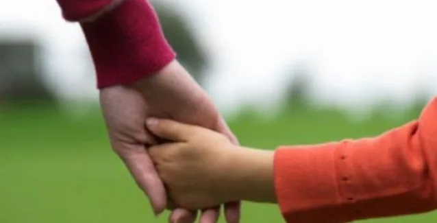 Όσο πιο δραστήρια είναι στη διάρκεια της ημέρας, τόσο πιο γρήγορα κοιμούνται