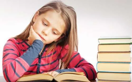 Πώς μπορώ να βοηθήσω το παιδί μου να διαβάζει και να γράφει καλύτερα;