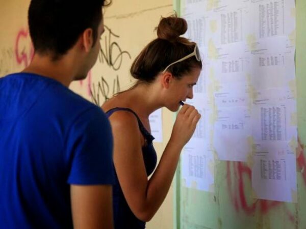 Πανελλήνιες 2014: Τα 12 περιζήτητα τμήματα ΑΕΙ-ΤΕΙ όπου αυξάνονται οι θέσεις εισαγωγής