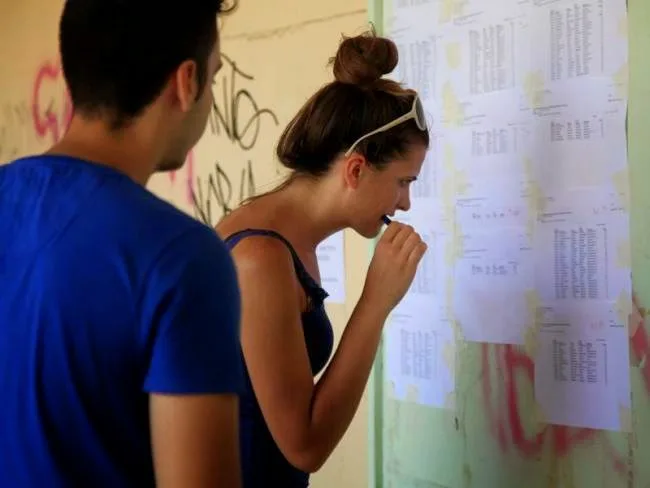 Πανελλήνιες 2014: Τα 12 περιζήτητα τμήματα ΑΕΙ-ΤΕΙ όπου αυξάνονται οι θέσεις εισαγωγής