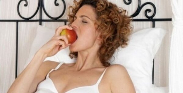 Αυτές οι τροφές μας βοηθούν να κοιμηθούμε