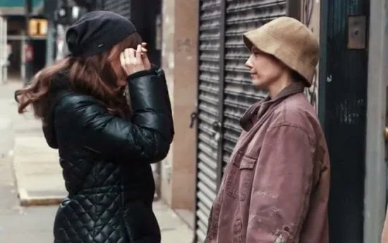 Δε σου θυμίζει κάτι αυτός ο άστεγος;