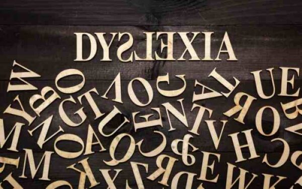 Δυσλεξία: Γιατί δεν γράφω ό,τι ακούω στα αγγλικά μου;