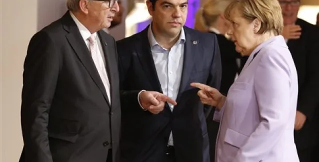 Επαφές Τσίπρα με Μέρκελ και Γιούνκερ στη Μάλτα