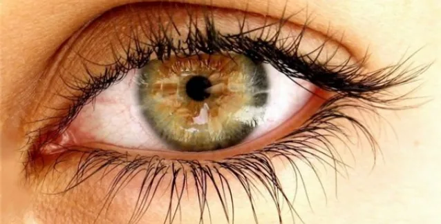 5 κακές συνήθειες, που καταστρέφουν τα μάτια σας ποικιλοτρόπως