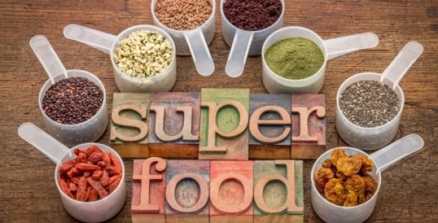 Ποιο είναι το φρούτο που έχει περισσότερη βιταμίνη C ακόμη και από τα… πορτοκάλια