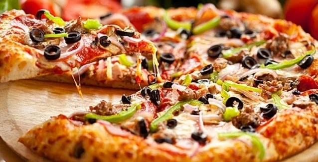 Η πίτσα κι άλλα 4 πράγματα που πρέπει να τρως συχνά για να είσαι super υγιής
