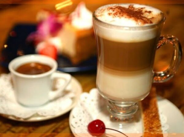 Οι καφέδες που παχαίνουν: Ποιοί είναι Πώς να τους αποφύγεις