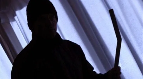 Πώς να προστατέψετε το σπίτι σας από τους ληστές την περίοδο των εορτών