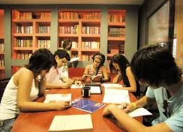 Συγχωνεύονται τα τμήματα ξένων φιλολογιών σαν να είναι τμήματα Κέντρου Ξένων Γλωσσών