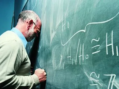 Στα 800 ευρώ ο μισθός του αναπληρωτή και με σταθερή θέση!