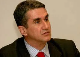 3000 λιγότεροι αναπληρωτές από αυτούς που ζητήθηκαν !!