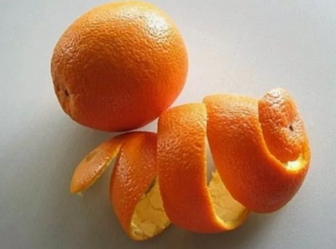 Μην πετάς τις φλούδες από τα εσπεριδοειδή! Δες σε τι χρησιμεύουν…