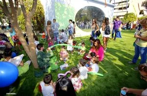 Εγκαινιάστηκε ο πρώτος παιδικός σταθμός στη Γλυφάδα