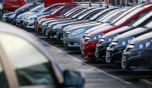 Βρέθηκαν πλαστά χαρτιά απόσυρσης αυτοκινήτων!