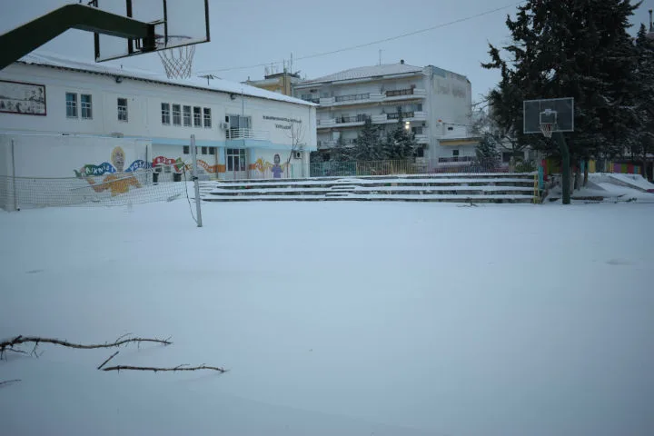Αυλές σχολείων θα καθαρίζονται το Σαββατοκύριακο στην Ορεστιάδα