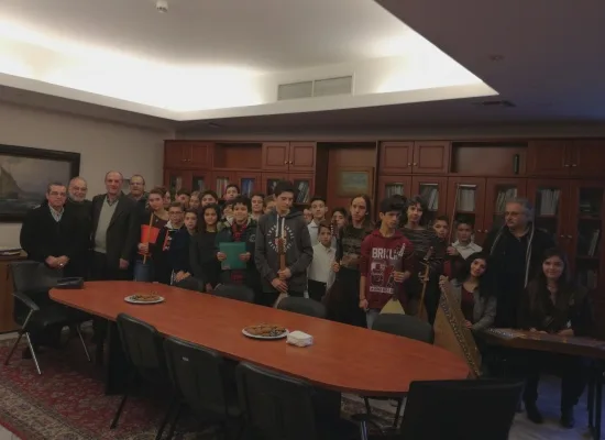 Τα  κάλαντα  στο  Ιωάννη  Παντή από το Μουσικό  Σχολείο  Παλλήνης