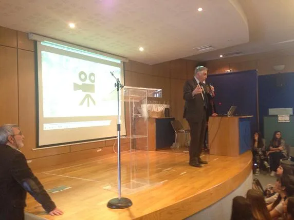 Απονομή  βραβείων  στους  μαθητές