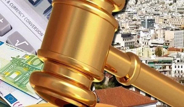 NY Times: Είναι σαν ταινία τρόμου οι πλειστηριασμοί στην Ελλάδα