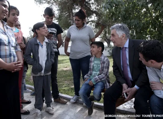 Ο Υφυπουργός Θεοδόσης Πελεγρίνης, με την Πρέσβη της Σουηδίας, στο Κέντρο Ημέρας για Ρομά, στην Κόρινθο