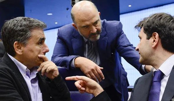 Στο Eurogroup με ελπίδες για ελάφρυνση