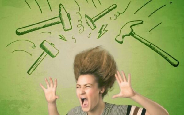 Δείτε τι μπορεί να σας προκαλέσουν οι συχνές ημικρανίες