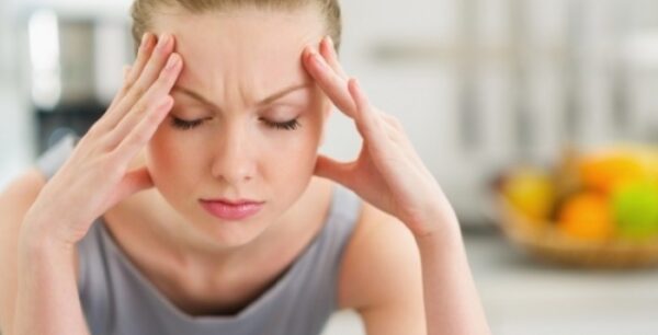 Πονοκέφαλος: Πότε κρύβει ανεύρυσμα, μηνιγγίτιδα ή αιμάτωμα
