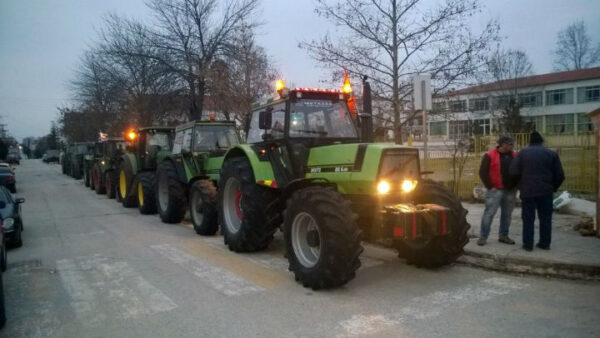 Β΄ ΕΛΜΕ ΕΒΡΟΥ: ΣΥΜΠΑΡΑΣΤΕΚΟΜΑΣΤΕ ΣΤΟΝ ΔΙΚΑΙΟ ΑΓΩΝΑ ΤΩΝ ΑΓΡΟΤΩΝ