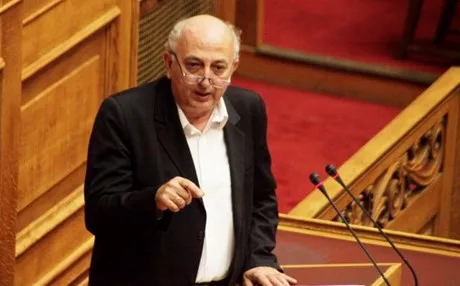 “Η κατάργηση της Τράπεζας Θεμάτων περιορίζει τον ταξικό χαρακτήρα του Λυκείου”