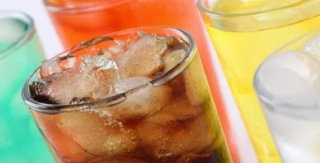 Πόσο επηρεάζουν τα αναψυκτικά την υγεία μας;