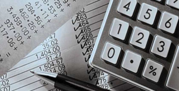 Εφορία: Με ποιες δαπάνες θα πληρώσετε μικρότερο φόρο