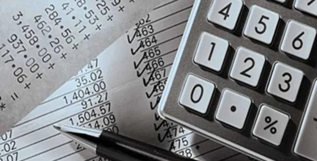 Εφορία: Με ποιες δαπάνες θα πληρώσετε μικρότερο φόρο