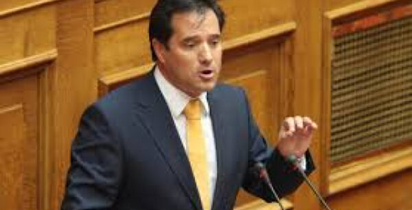 Γεωργιάδης: Δεν έχει προηγούμενο το όργιο προσλήψεων