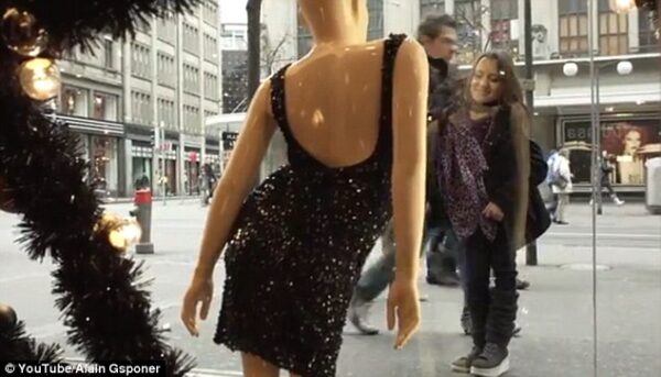 Ποιος είναι τέλειος; Ένα εξαιρετικό βίντεο ανθρωπιάς!