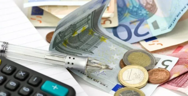 Ασφαλιστικό: Τι θα ισχύσει για ελεύθερους επαγγελματίες και αγρότες