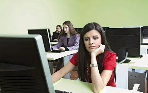 ΟΙ ΕΛΛΗΝΕΣ ΣΤΙΣ ΤΕΛΕΥΤΑΙΕΣ ΘΕΣΕΙΣ ΤΗΣ ΕΕ – Ουραγοί στη διά βίου μάθηση