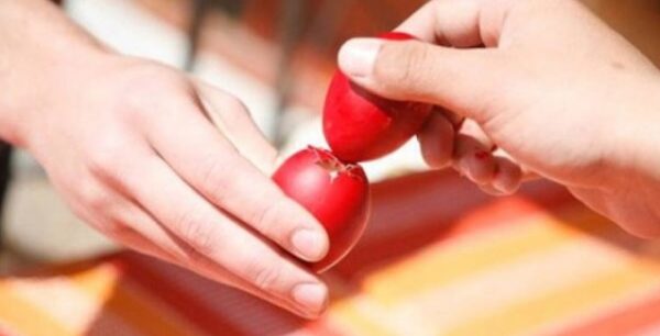 Πάσχα: Πώς θα γίνει το πασχαλινό τραπέζι – Ο ρόλος των self test