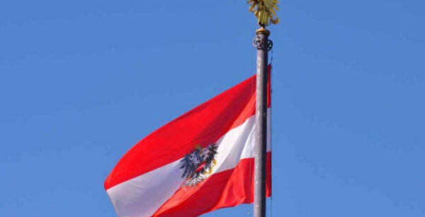 Τα δύο τρίτα των Αυστριακών είναι αισιόδοξοι για την «μακροβιότητα» του ευρώ