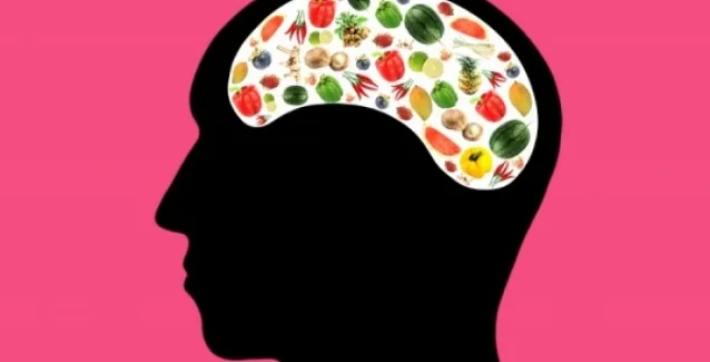 Ποιες τροφές βοηθούν τον εγκέφαλο να “αντισταθεί” στην κατάθλιψη