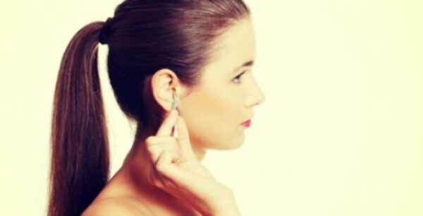 Γιατί δεν πρέπει να χρησιμοποιούνται οι μπατονέτες στα αυτιά