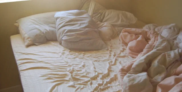 Γιατί στρώνοντάς καθημερινά το κρεβάτι σου βλάπτεις την υγεία σου