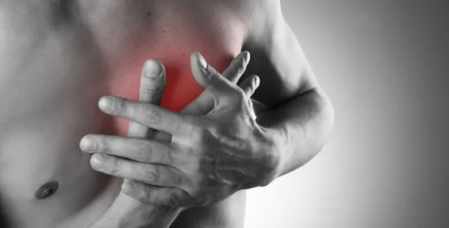 Έμφραγμα: Πώς διαφέρουν τα συμπτώματα στα δύο φύλα