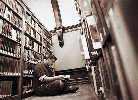 Η απόφαση για τη  συγκρότηση του Γενικού Συμβουλίου Βιβλιοθηκών