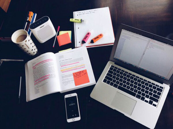 Οι 10 κακές συνήθειες που μπορούν να «καταστρέψουν» το διάβασμα της εξεταστικής!