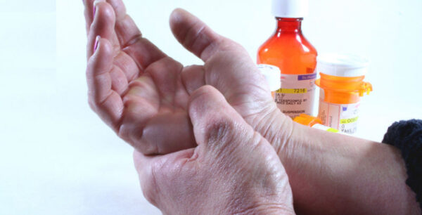 Ωλένια νευρίτιδα: Μπορεί να προκαλέσει ακόμη και μερική παράλυση παλάμης και δακτύλων