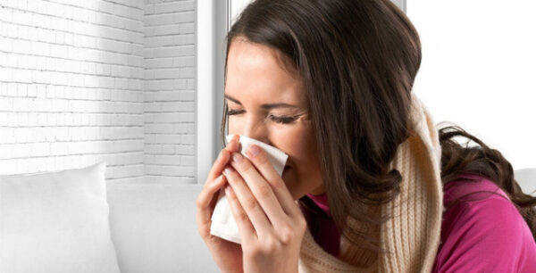 Κρυολόγημα, βήχας, πυρετός: Σπιτικά γιατροσόφια για άμεση ανακούφιση