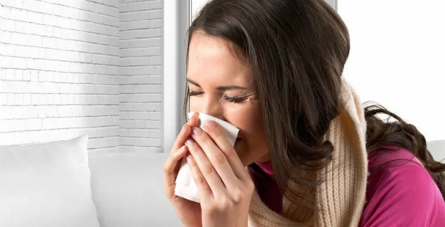 Κρυολόγημα, βήχας, πυρετός: Σπιτικά γιατροσόφια για άμεση ανακούφιση