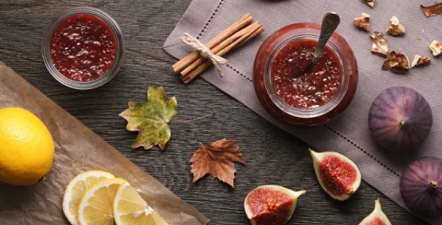 Ξέρατε οτι τα σύκα είναι πηγή βιταμινών, μετάλλων και…απόλαυσης;