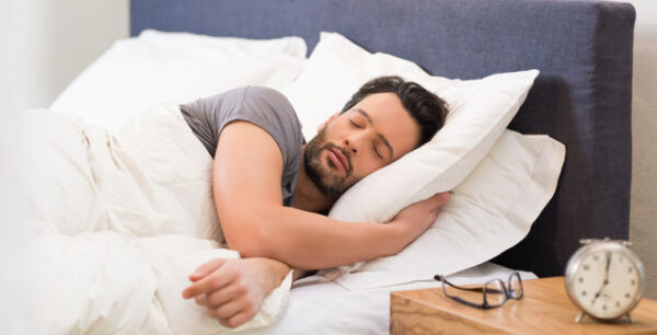 Οι 3 συνήθειες στον ύπνο που αυξάνουν τον κίνδυνο καρκίνου